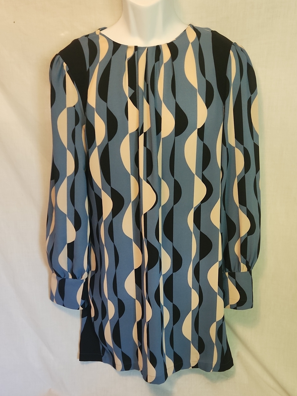 BCBGMaxAzria Blue Black Cream Wave-Print Long-Sleeve Blouse